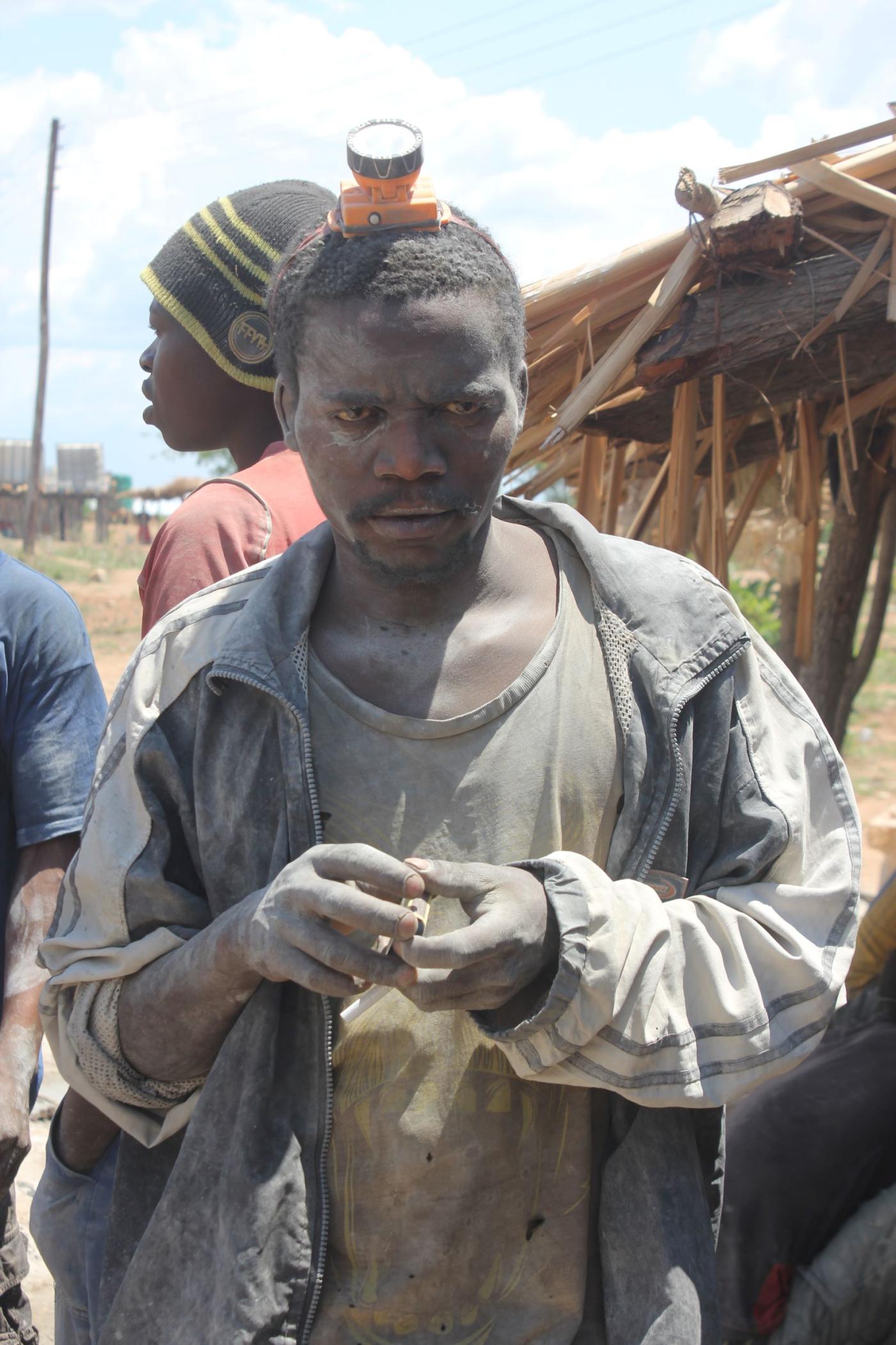 Artisanal mining in Zimbabwe - picture by Stephen Tsoroti